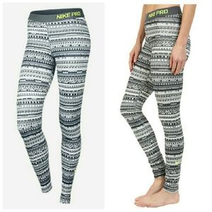 Nike Pro Hyperwarm 8 Bit Training Tights